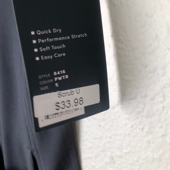 Medcouture Scrub Set. Activate Performance Set - Picture 2 of 6